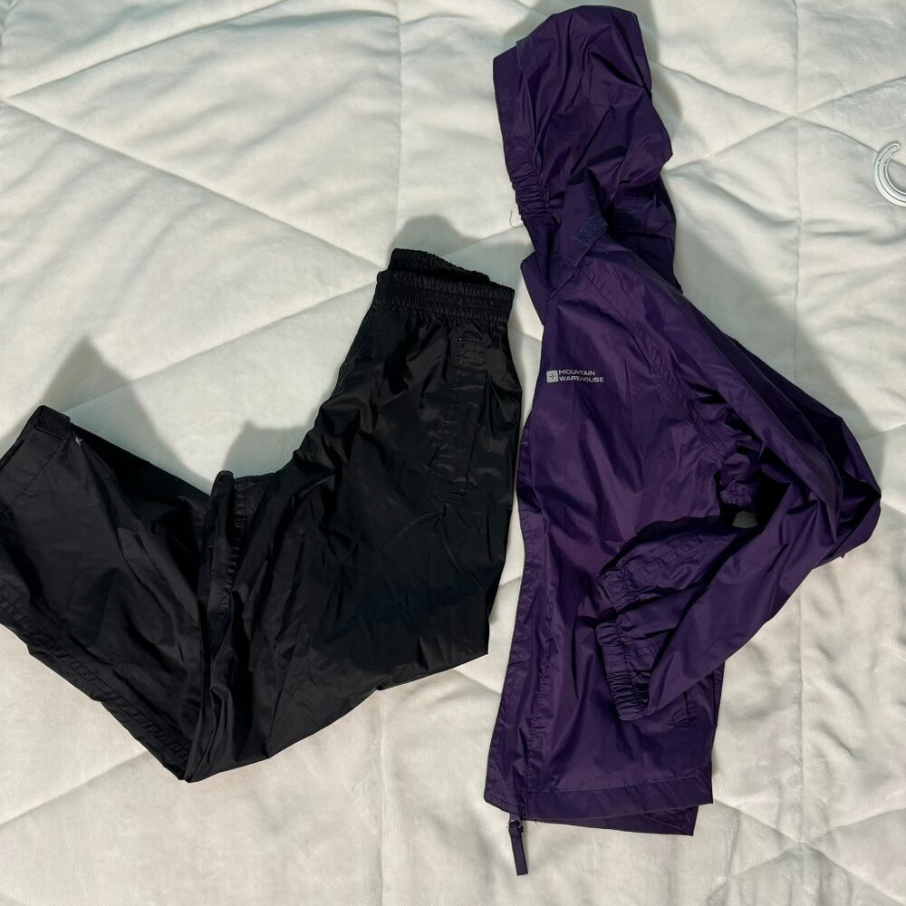 Jacket and pant raincoat set